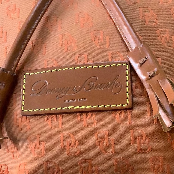 Dooney & Bourke drawstring bag - Picture 7 of 12